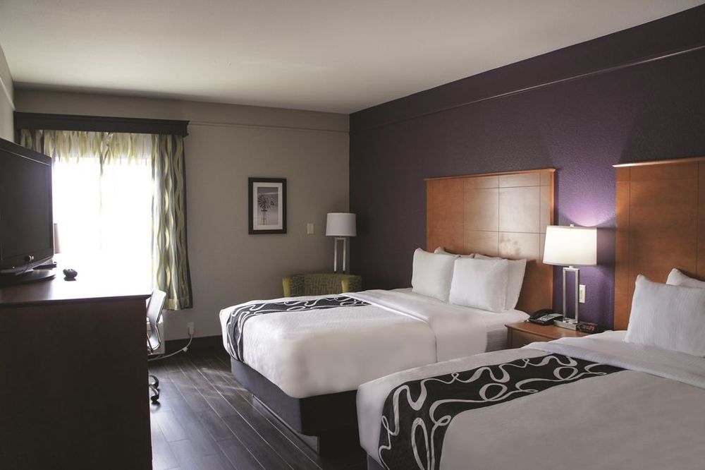 Palacio Royale Inn Signature Кейти Номер фото