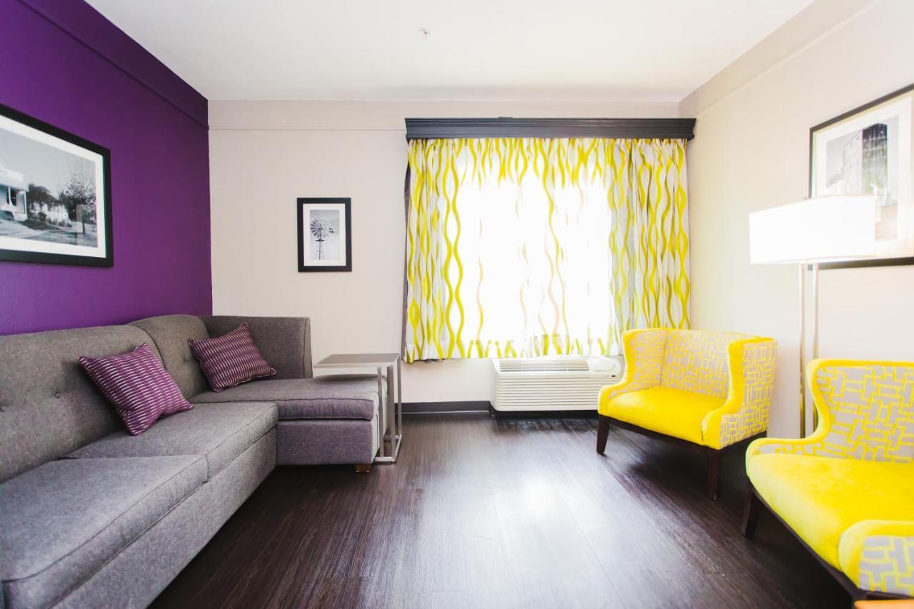 Palacio Royale Inn Signature Кейти Экстерьер фото