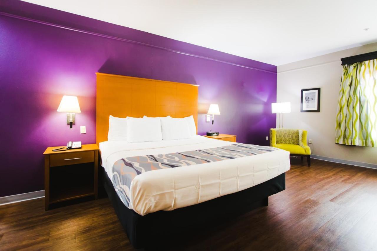 Palacio Royale Inn Signature Кейти Экстерьер фото
